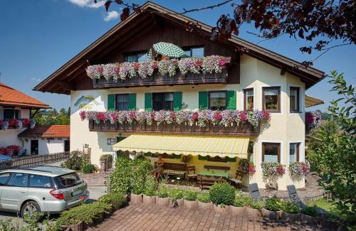 Bad Kohlgrub House | Gästehaus Alpina
