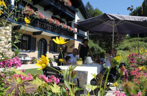 Keutschach am See Bed & Breakfast | Gästehaus Marlies Keutschach am See