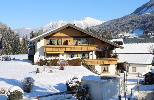 Riezlern Apartment | Gästehaus Strasser