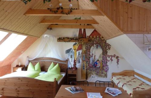 Lockwitz House | Gästezimmer am Märchenbrunnen