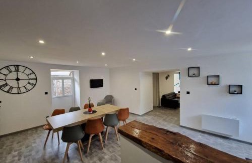 Beauvoir House | Gîte à 1,9 km du Mont St Michel