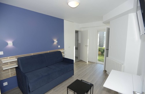Saint-Gildas-de-Rhuys House | Gîte 4/6 sleeps + garden 600m from Kercambre beach