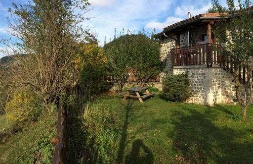 Arlempdes House | Gîte Arlempdes, 4 pièces, 9 personnes - FR-1-582-114