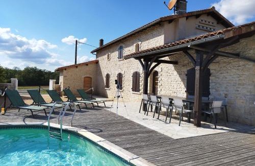 Marthon House | Gîte avec piscine Chez Labaurie