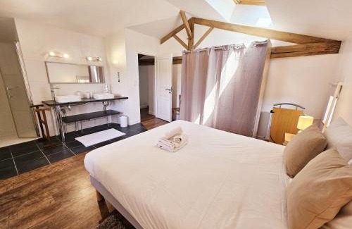 Marthon House | Gîte avec piscine Chez Labaurie