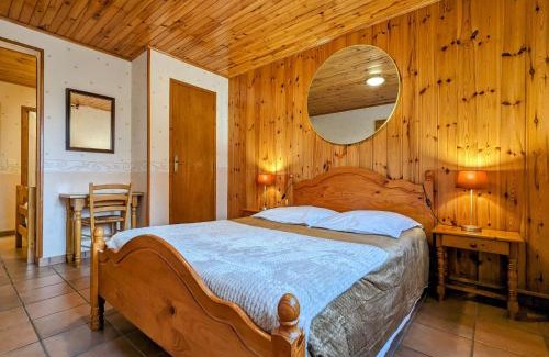 La Fagette House | Gîte avec terrasse privative et jardin fleuri à Saugues, tout inclus - FR-1-582-90