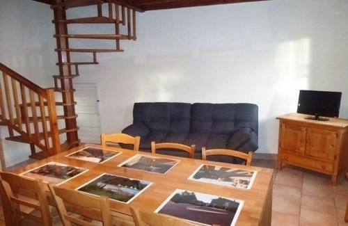 Cayres House | Gîte Cayres, 3 pièces, 4 personnes - FR-1-582-312