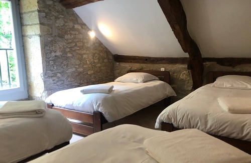 Caylus Cottage | Gîte Charles Baudelaire, sleeps 8