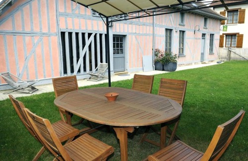 Charmont-sous-Barbuise House | Gîte Charmont-sous-Barbuise, 3 pièces, 4 personnes - FR-1-543-165