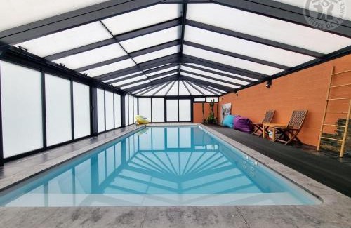 Beaurepaire-sur-Sambre House | Gîte de charme avec piscine, spa et sauna - Tout inclus, à Beaurepaire-sur-Sambre, Parc Naturel Avesnois - FR-1-510-213