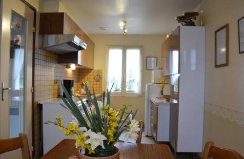 Meauce House | Gîte de Charme à la Campagne avec Jardin Clos et Collection d'Outils Agricoles - FR-1-581-9
