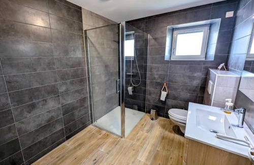 Les Fessey House | Gîte de charme dans Les Vosges du sud, parfait pour 14 personnes - FR-1-583-511