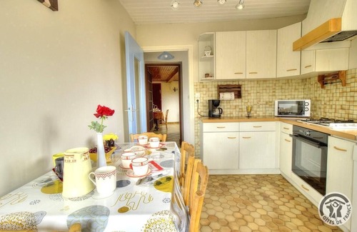 Bessenay House | Gîte de la Faneuse - BESSENAY