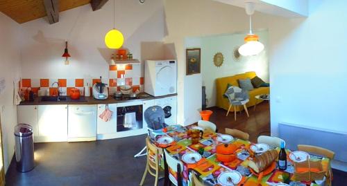 Sainte-Gemme-la-Plaine House | Gîte de la Coussotterie Sud Vendée 4 * 8 pers