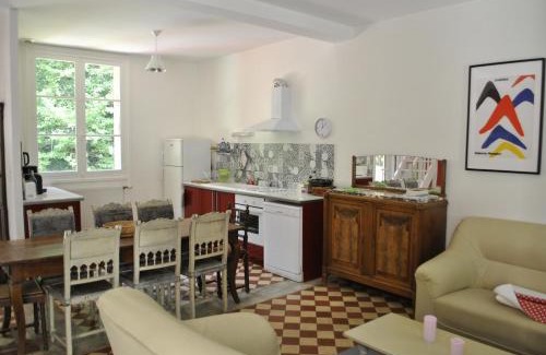 Chevregny Apartment | Gîte du Château des Chaînées