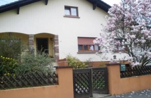 Chatenois Apartment | Gîte du Frankenbourg apartment in detached house. In Chatenois
