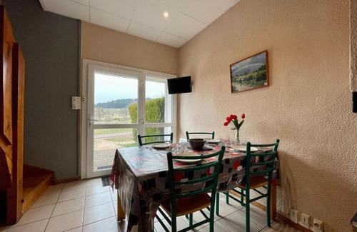 Cayres House | Gîte familial près du Puy-en-Velay avec accès rapide au Lac du Bouchet - FR-1-582-340