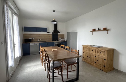 Saint-Sauveur-de-Cruzieres Apartment | Gîte « Les Oliviers » Dans Mas Typiquement Ardéchois - 6 Personnes