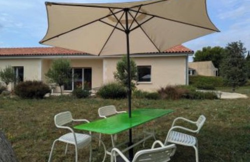 Baignes-Sainte-Radegonde Apartment | Gîte Jasmin for two people-special reduction august