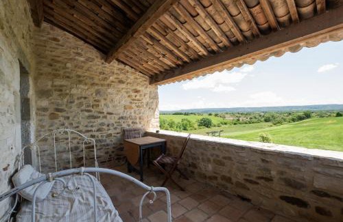 Saint-Sauveur-de-Cruzieres House | Gîte l'olivier au mas Dujau