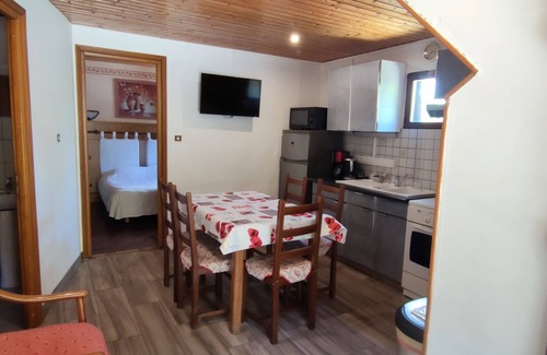 Saint-Philippe Apartment | GÎTE LA PRUNE FAMILIALE Accommodation for 5 people.