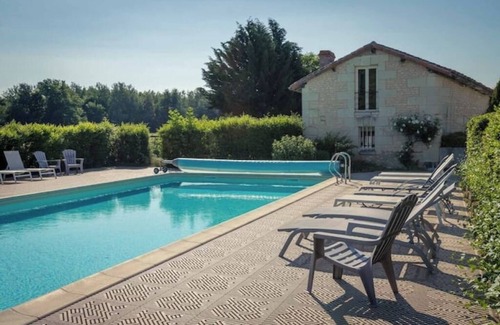 Saires Ski Chalet | Gîte La Petite Grange
