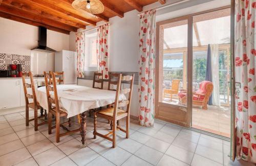 La Cassaigne House | Gîte Le Lilas - Gîte À La Ferme