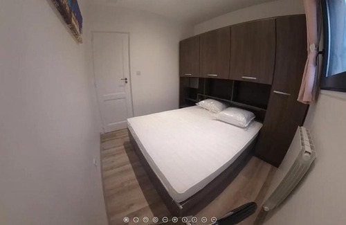Poix-Terron House | Gîte le Pixien C 15 min Charleville