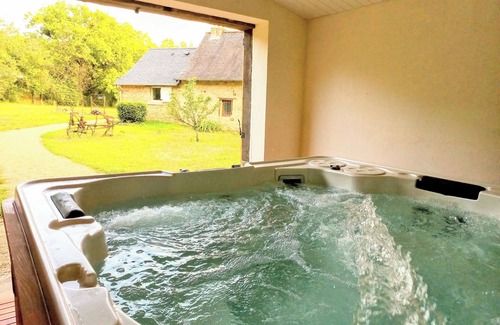 La Dornac House | Gîte "Le Poumatou" ,gite Rural 7p au Cœur du Périgord Noir Avec son SPA