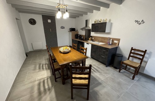Quincerot House | Gîte Lecurie Dans un Petit Village en Bourgogne Avec ses Petits Commerces