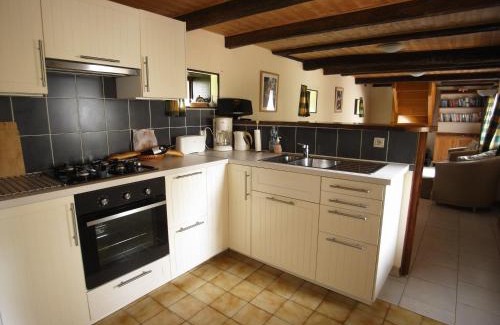 Les Champs-Geraux House | Gîte Pomme - Les Gîtes de la Lohuas