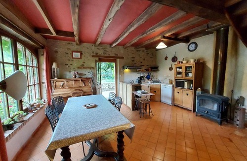 Sainte-Suzanne-and-Chammes House | Gîte Sainte-Suzanne-et-Chammes, 3 pièces, 4 personnes - FR-1-600-89