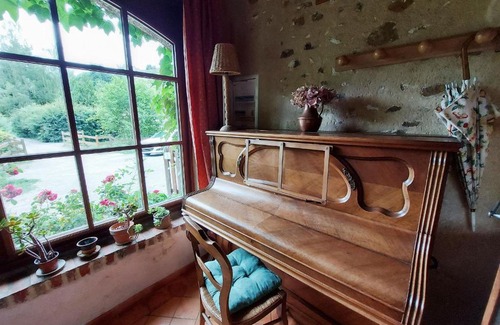 Sainte-Suzanne-and-Chammes House | Gîte Sainte-Suzanne-et-Chammes, 3 pièces, 4 personnes - FR-1-600-89