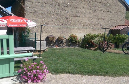 Tossiat House | Gîte Tossiat, 3 pièces, 6 personnes - FR-1-493-143