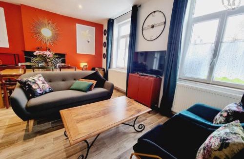 Wallers House | Gîte tout confort avec jardin, près de Valenciennes - 5 chambres, équipements bébé, borne électrique - FR-1-510-188