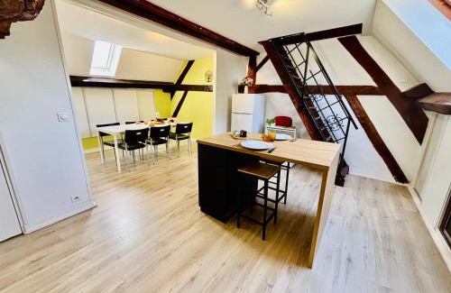 Le Breuil Apartment | Gîtes Montvaltin - Appartement spacieux 3 chambres & cuisine