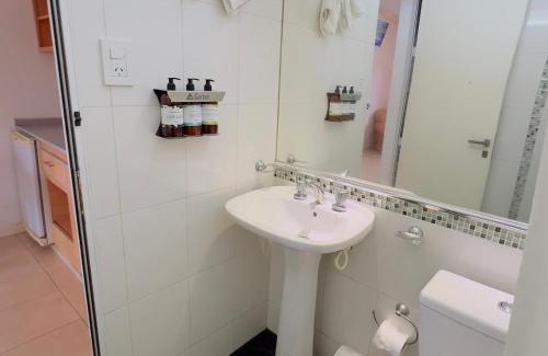 Villa Angela Apartment | G7 Confortable Monoambiente Triple con Cochera