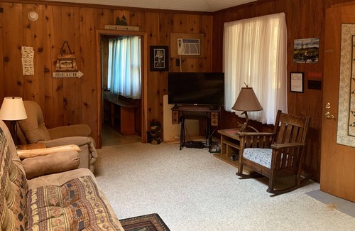 St Germain Cabin | Gabe's Lost Resort Arbor Vitae Unit # 31