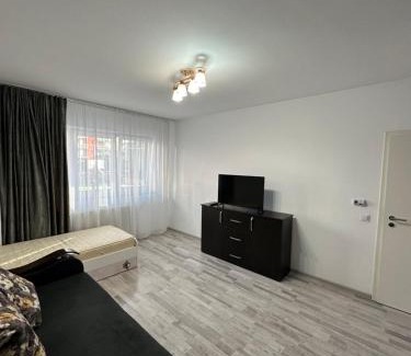 Tractorul Apartment | Gabriela Coresi Mall
