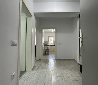 Tractorul Apartment | Gabriela Coresi Mall