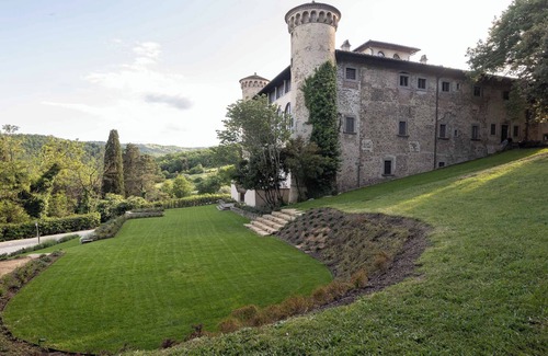 Anghiari Villa | Galbino Castle