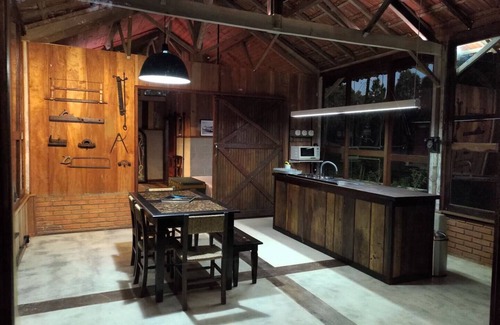 Ibiuna Cabin | Galpão do Galo
