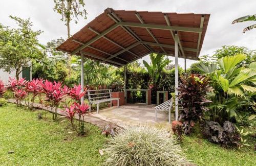 Penas Blancas Ski Chalet | Gamboa Cabin - Delightful Couples Vacation Cabin