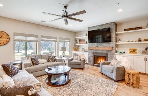 Arnold House | Game Room and Pool Access Spacious Cabin in Arnold