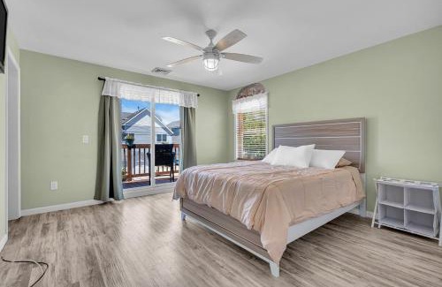 Ocean Gate House | Game Room, Kayaks, Steps to the Ocean!