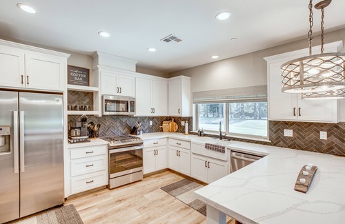Arnold Cabin | Game Room + Pool Access: Spacious Cabin in Arnold