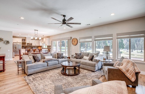 Arnold Cabin | Game Room + Pool Access: Spacious Cabin in Arnold