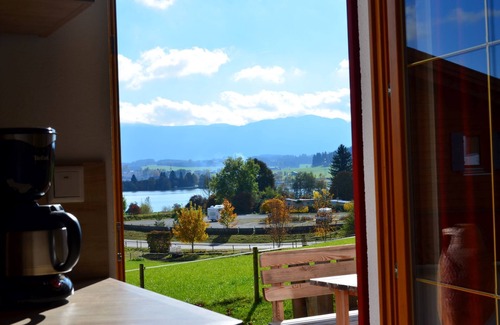 Lechbruck House | Gamsbock - sauna, fireplace, terrace and balcony, free mountain and lake view, dog allowed.