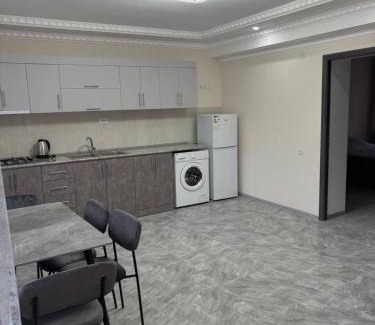 Kaputan House | Gandzaqar Hyuratun