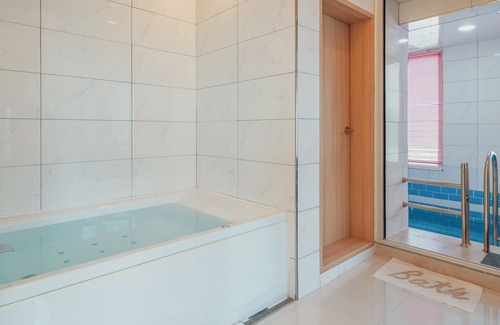 Gapyeong House | Gapyeong Binchelo Pool Villa Spa Pension